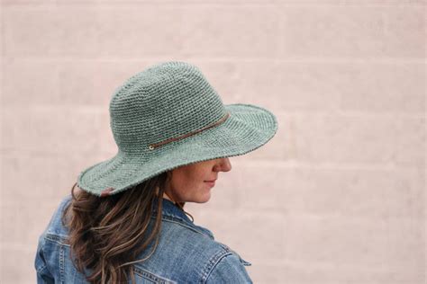 How To Stiffen The Brim Of Any Crochet Hat Without Starch Photo