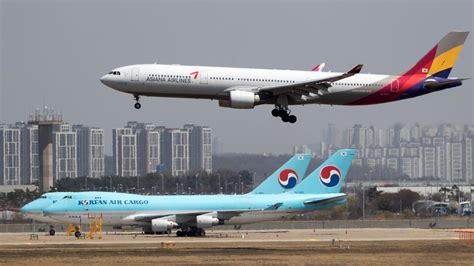 Korean Air Is Acquiring Asiana Airlines For 162 Billion