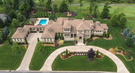 4 Million Country Club Mansion In Aurora Oh Homes Of The Rich