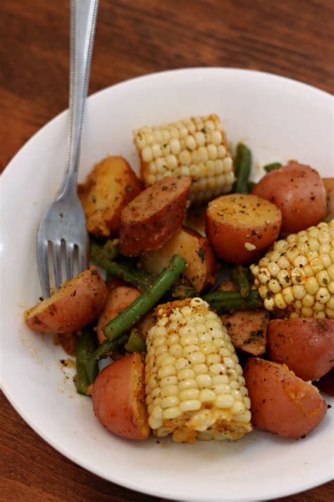 Smoked sausage may rock your taste buds on the grill, but if you pitch in a few more ingredients, you can transition this savory flavor of summer into a few dishes that. Slow Cooker Smoked Sausage Country Boil - Cookware and Recipes