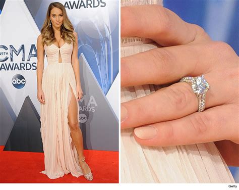 Derek Jeter King Of The Diamond Check Out The Engagement Ring