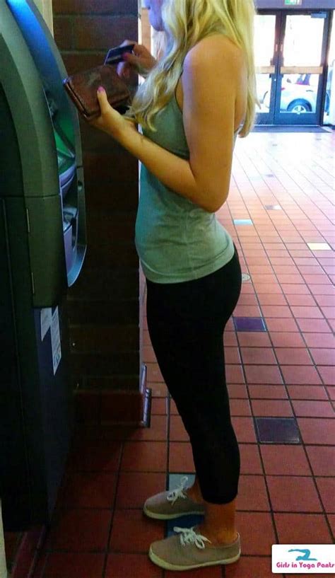 11 Fit And Sexy Girls In Yoga Pants To Brighten Your Monday