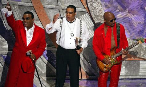 rudolph isley founding member of the isley brothers dies at 84