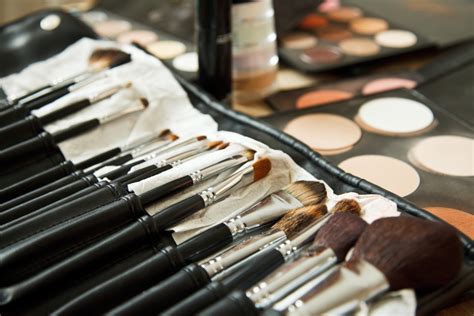 We all love makeup, don't we? Back to Basics: How to Clean Your Makeup Brushes - Fashionista