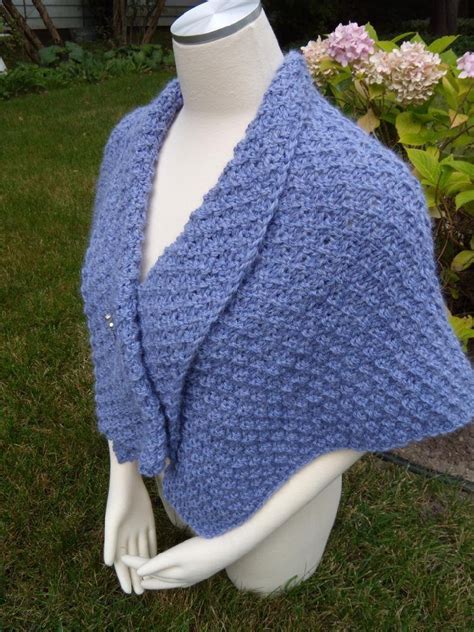 Large selection of free knitting patterns for alpaca and wool yarn knitting yarns knitting wools knitting patterns knit fancy yarns knit natural alpaca knit merino wool free knitting patterns bernat provides knitters and crocheters. Alpaca Shoulder Shawl Knitting pattern by Terry Ross ...