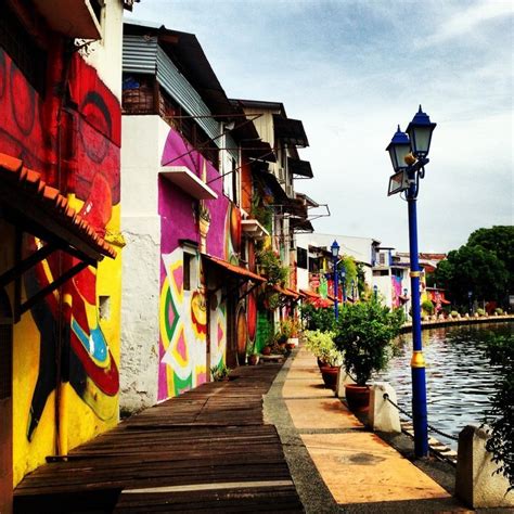 Until 2019, there are still people that thought utem is a private university, and that disappoints me. Colorful buildings on the side of Malacca River, Melaka ...
