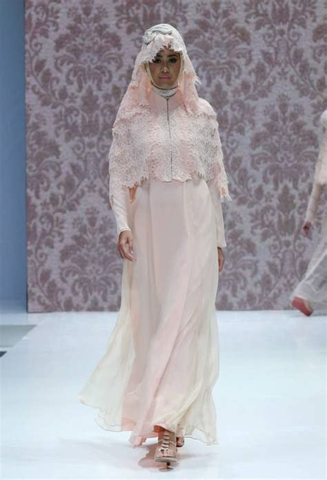 la perle by irna mutiara ma belle indonesia islamic fashion fair 2013 gaun baju kurung