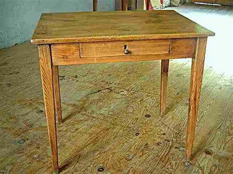 Table Bureau En Pin Avec Un Tiroir En Façade Meubles Anciens Photos