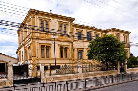 Eduardo duhalde, who was a key figure in the peronist party (formally the justicialist party [partido justicialista; Casa Duhalde de La Unión ya cuenta con recomendación ...