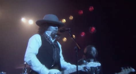 Jimmy Fallon Sings Hotline Bling As Bob Dylan Time