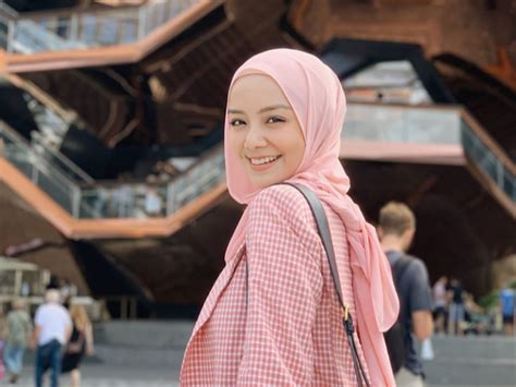 Tak lupa saya juga membacakan dan mengirimkan shalawat kepada usyadz viki dan kedua orang tua ustadz viki atas niat saya mengamalkan amalan ini. Jadikan Amalan, Inilah Rahsia 3 Zikir Untuk Wajah Kekal ...