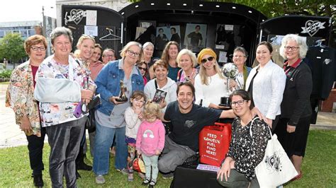 Logie Winning Actor Wows Crowd At Mboro Markets The Chronicle
