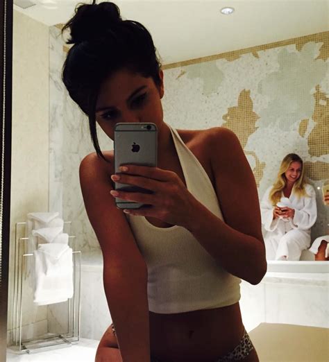 Selena Gomez Shares Sexy Underwear Selfie Good Morning Indeed The