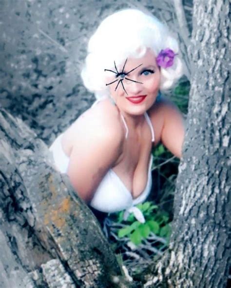 Hire Marilyn Monroe Impersonator Angela Marilyn Monroe Impersonator In Regina Saskatchewan