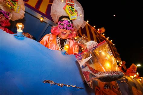 10 Things To Know Before Your First Mardi Gras In New Orleans