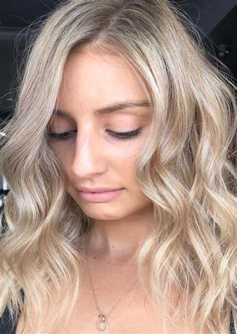 Lovely Butter Blonde Hair Color Tones To Try In 2019 Butter Blonde