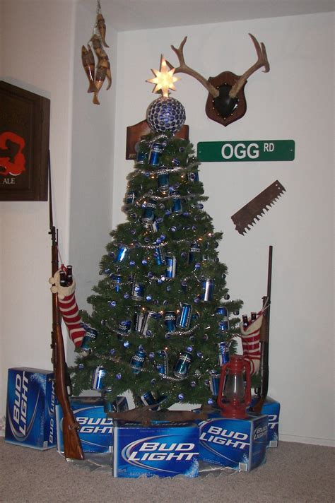 Redneck Christmas Tree A Great Way To Decorate With Beer Cans