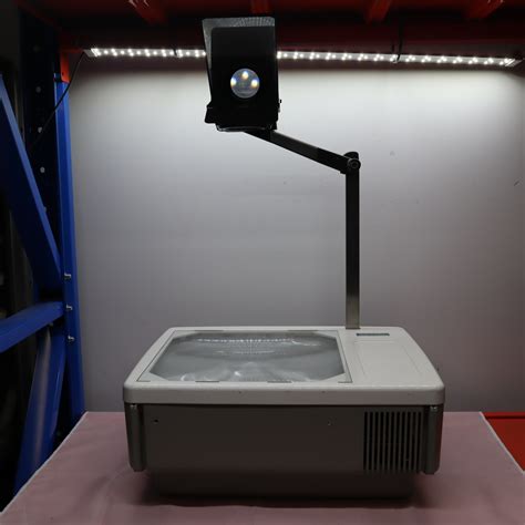 Buy Eiki Ohp 3200 Portable Overhead Projector Act