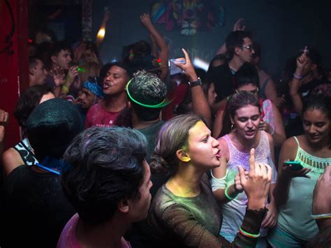 These Apps Bring The Magic Of A House Party Online Popular Science