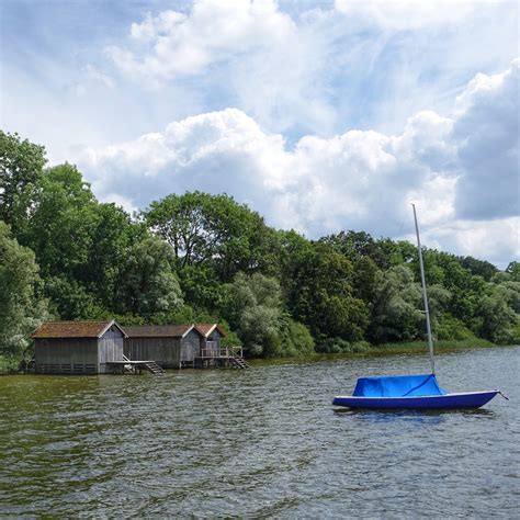 Der durchschnittliche kaufpreis für eine eigentumswohnung in utting am ammersee liegt bei 4.583,44 €/m². ammersee | deutschland | von herrsching nach stegen ...