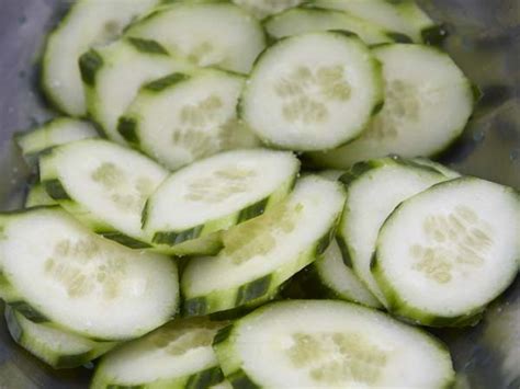 I seriously can just eat this with rice most days. Brooklyn Seoul: Korean Cucumber side dish