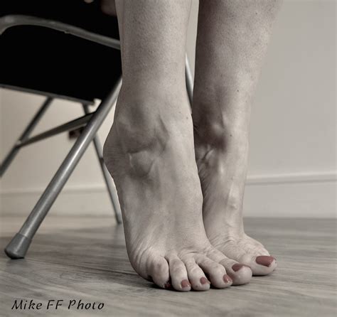 Learn How Foot Worship Can Make Your Mistress Feel Like She Is In Heaven