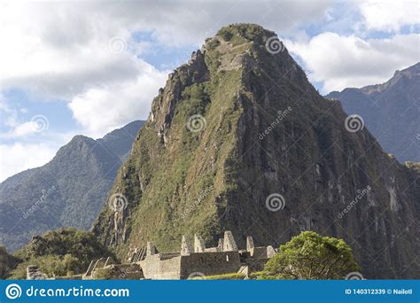 Huaynapicchu Mountain Machu Picchu Peru Ruins Of Inca Empire City