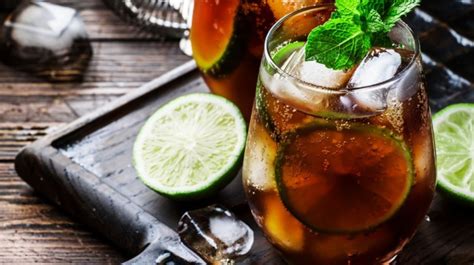20 Absolute Best Drinks To Mix With Rum