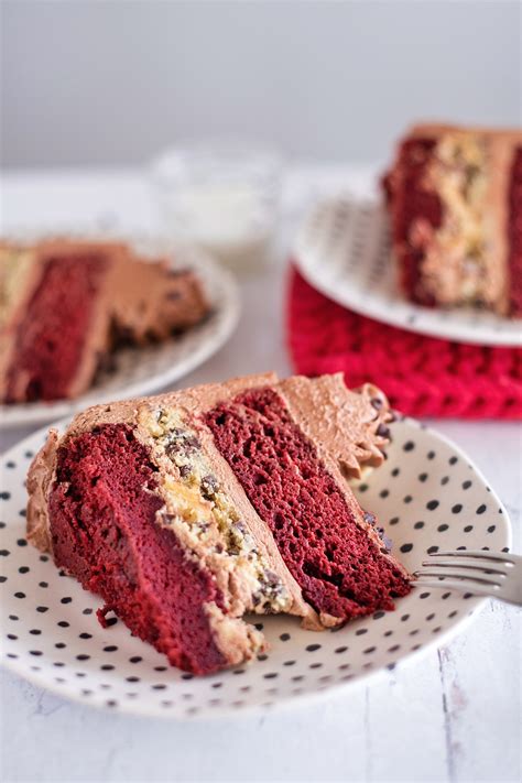 Red Velvet Cookie Cake With Chocolate Cream Cheese Frosting Cake By