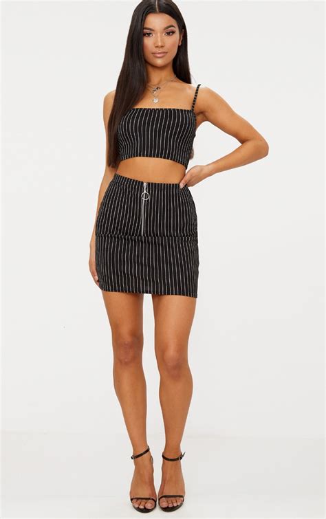 Black Pinstripe Mini Skirt Prettylittlething