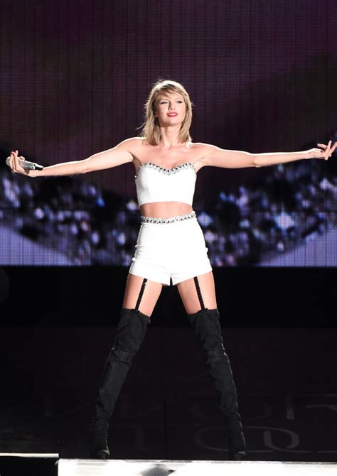 Sexy Garters From Taylor Swifts Fierce Concert Looks E News