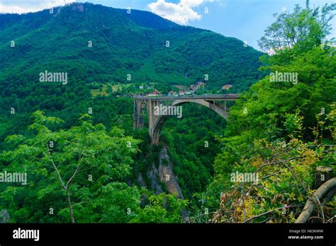 Durdevica Tara Bridge Hi Res Stock Photography And Images Alamy