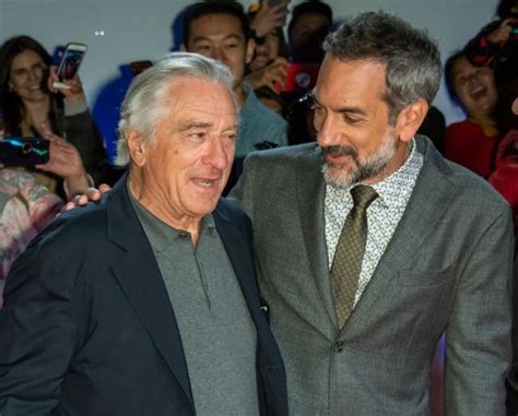 Οι πρώτες φωτογραφίες με το νέο λουκ και ο λόγος της. Τζόκερ ταινία 2019: Τι είπε ο Χοακίν Φίνιξ για τις ...