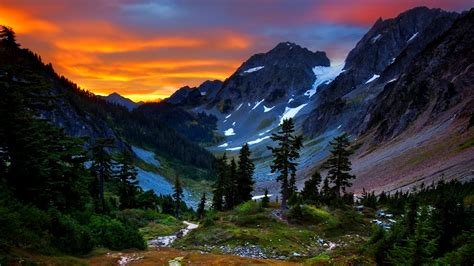 Colorful Grass Woods Beautiful Sunset Clouds Valley Splendor