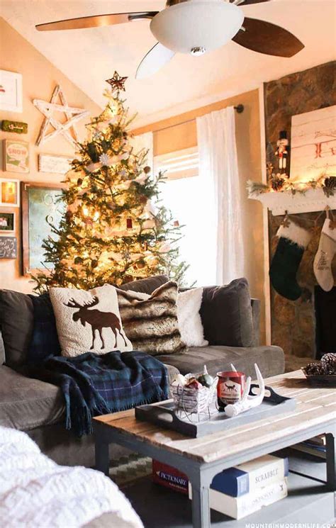 Create a snuggly feel at home. Cozy Christmas Home Decor | Mountain Modern Life