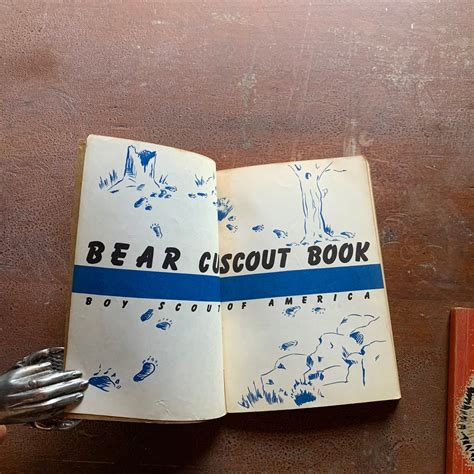 Pair Of Boy Scouts Of America Handbooks Bear Cub Scout And Wolf Cub Sc