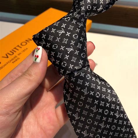 Louis Vuitton Tie Lvt03