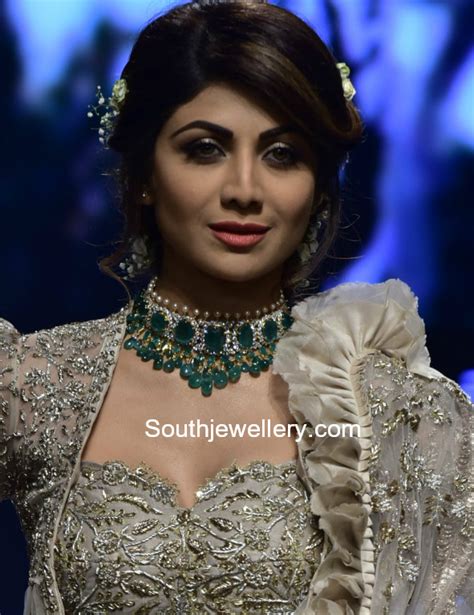 Shilpa Shetty In A Diamond Emerald Choker Indian Jewellery Designs