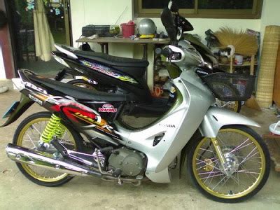 The most accurate honda wave 125s mpg estimates based on real world results of 84 thousand miles driven in 7 honda wave 125s. big motorycycle: Honda Wave 125 Thai modify style