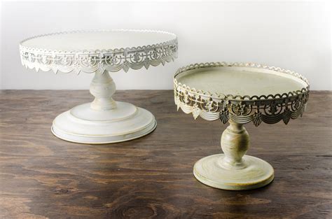 cake stand pedestal vintage  white rnd amigo