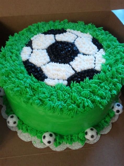 Soccer Themed Cake Soccer Theme 2 Layer 10vanilla Cake With Rasberry