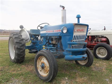 Ford 2000 Antique Tractors Old Tractors Play Farm Classic Tractor