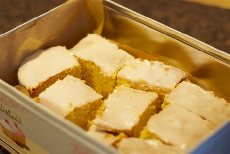 Mary Berrys Iced Lemon Traybake Easy Delicious Cakes Lemon Traybake