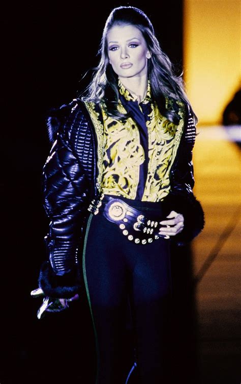 Versace Fall 1992 Ready To Wear Fashion Show Fashion 90s Runway