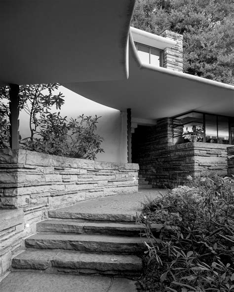 Frank Lloyd Wrights Kaufmann Residence Fallingwater On Behance
