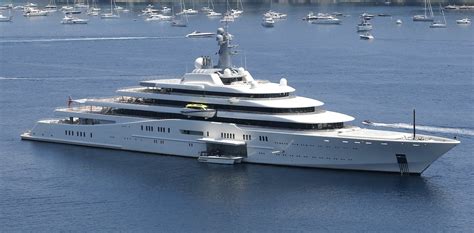 Private Planes Mansions And Superyachts What Gives Billionaires Like