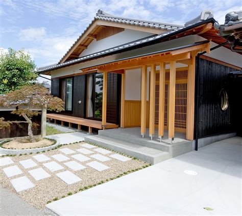 集落にとけこむ数寄屋風の家 | 株式会社 宮下は神戸市北区の工務店です | 和風の家の設計, 数寄屋, 住宅 外観