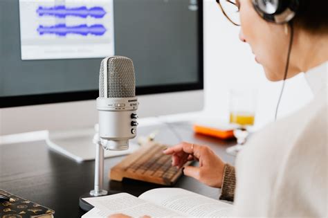 Best Voice Over Jobs For Beginners