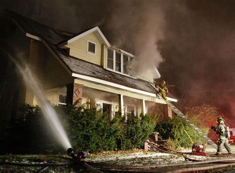 Firefighters battling blaze on Jefferson Street in Muskegon (video