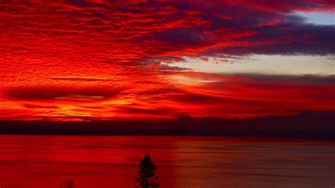 Shoreline Area News Photo Volcano Red Sky